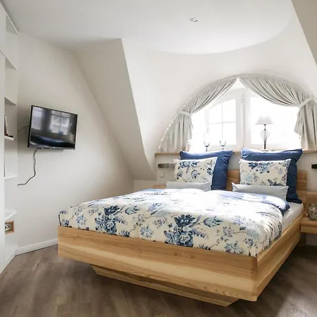 Haubenlerche 16 *